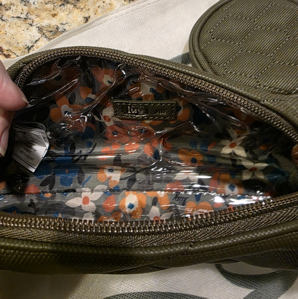 NWT- LUG- JIB AND COIN POUCH DUO - MATTE LUXE - OLIVE - Picture 4 of 5